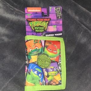 Nwt Nickelodeon Teenage Mutant Ninja Turtles  Trifold Wallet